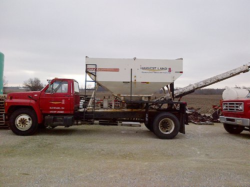 Property photo 10 - Harvest Land Fertilizer Equipment Auction